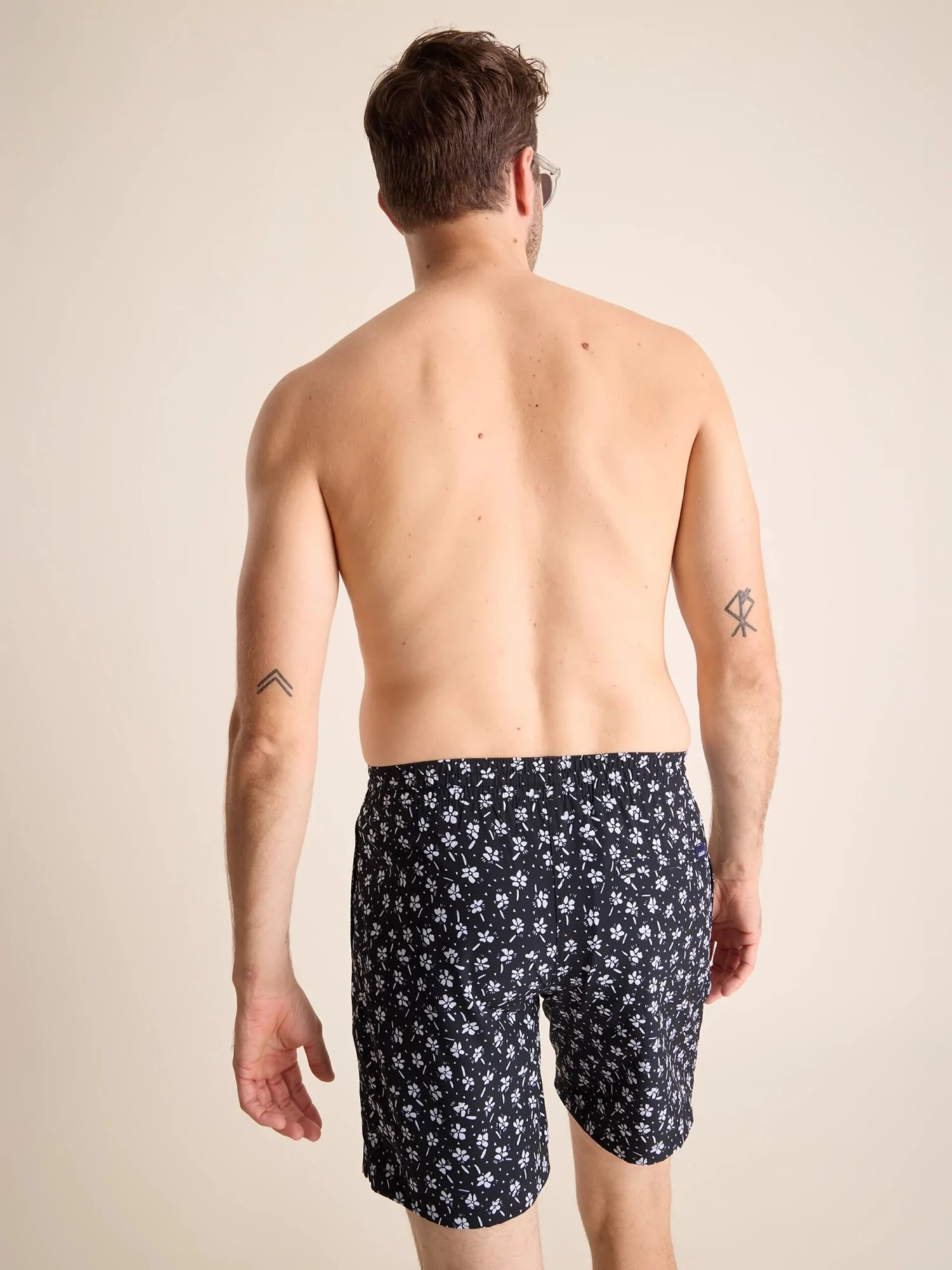 The Daisy Dives 7" (Classic Swim Trunk) 2 The Daisy Dives 7" (Classic Swim Trunk) - Image 2