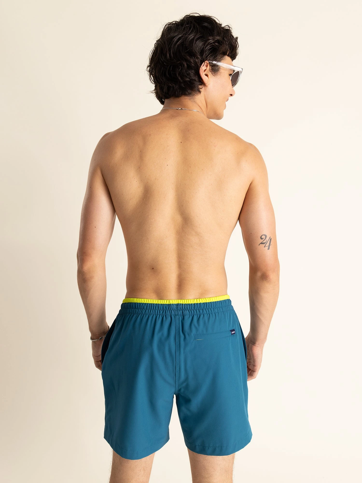 The Rip Tides 5.5" (Classic Lined Swim Trunk) 2 The Rip Tides 5.5" (Classic Lined Swim Trunk) - Image 2